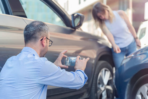 Professional Commercial Auto Insurance technician working in Farm Loop, AK